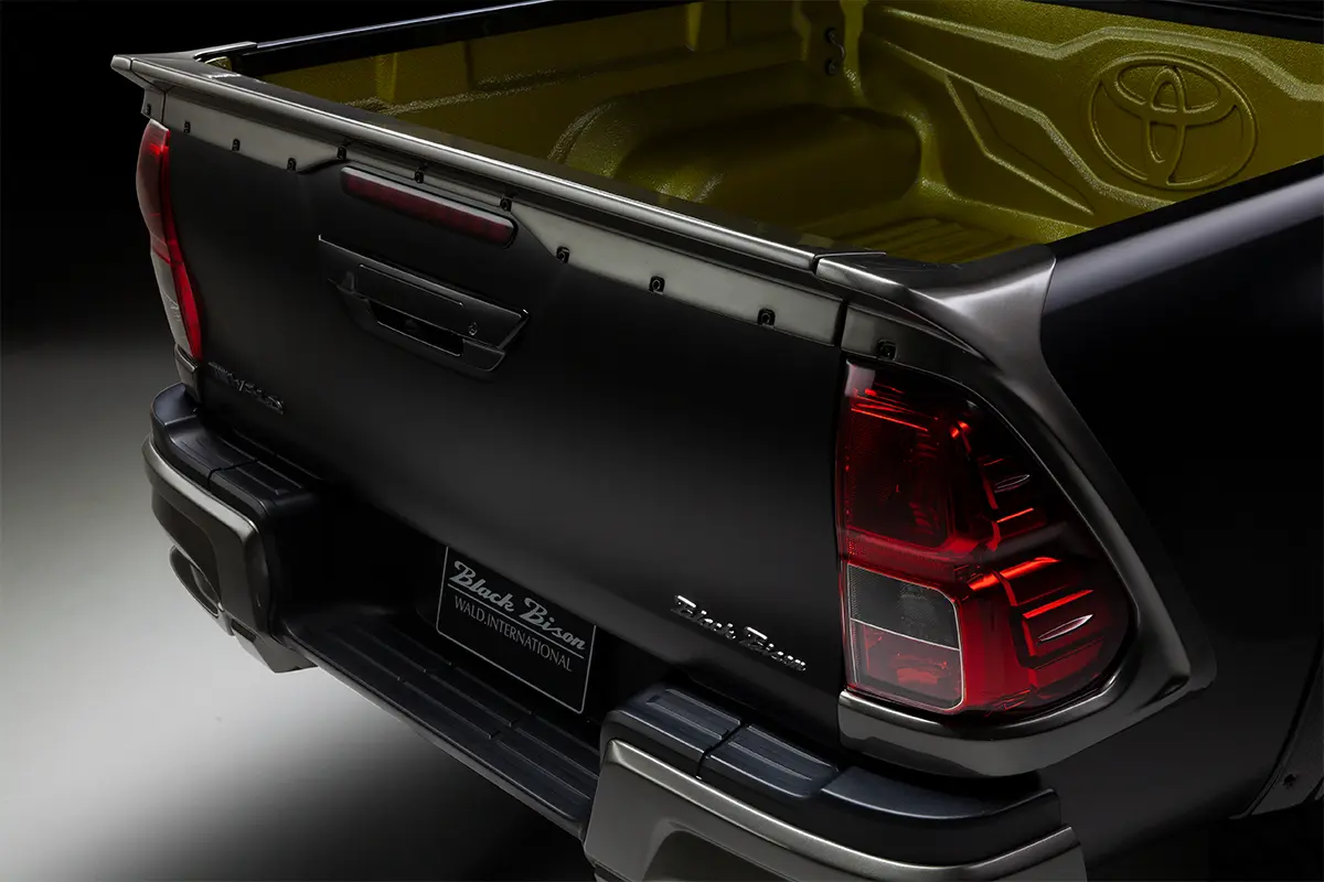 WALD REAR GATE SPOILER for Toyota Hilux 2017~2020