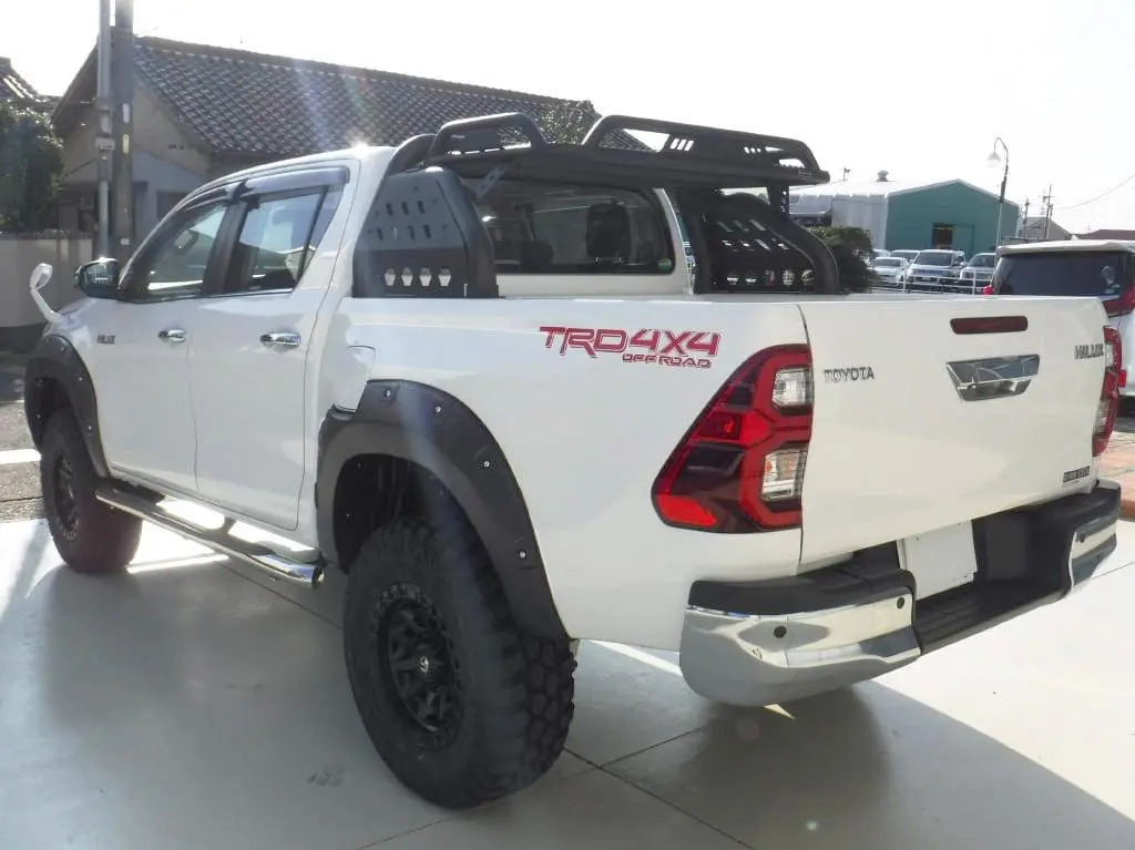 GI☆GEAR ROCCO Pocket style over fender for Hilux - Genuine