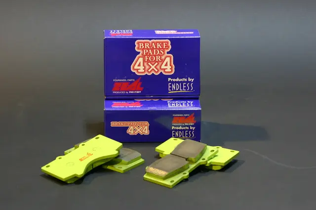 PRO-STAFF ZEAL Original Front Brake Pad for Land Cruiser 70