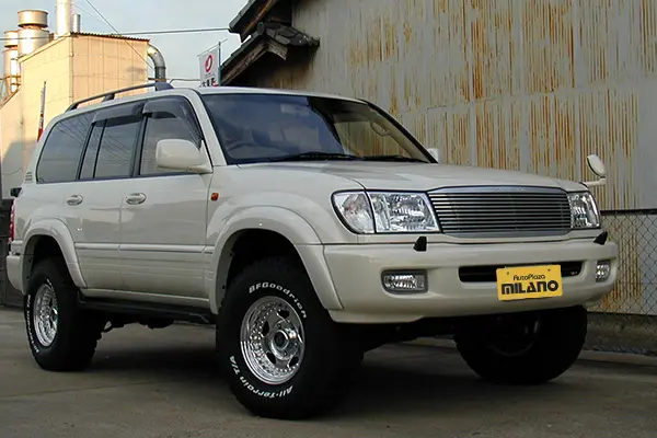 MIRANO 50mm Over fender for Landcruiser 100 Cygnus