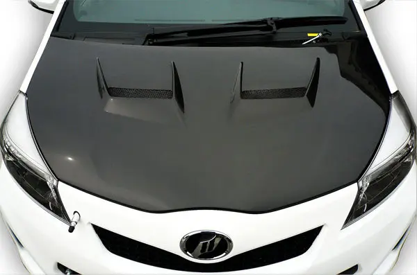 BLOOD SPORTS Carbon Bonnet for Toyota Vitz /Yaris NCP131