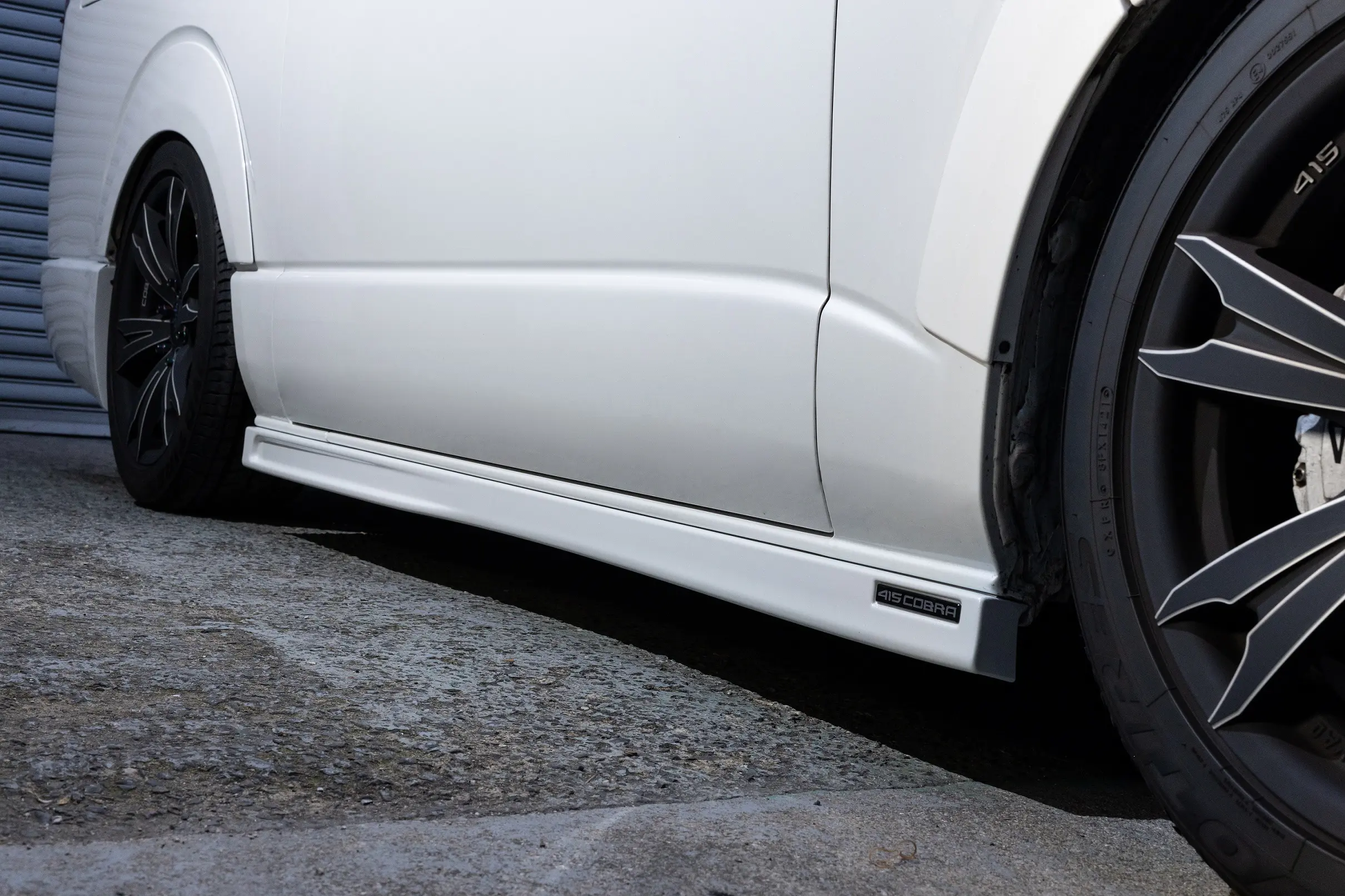 415COBRA Clean Look 2 Side Step for HIACE Narrow 1~6