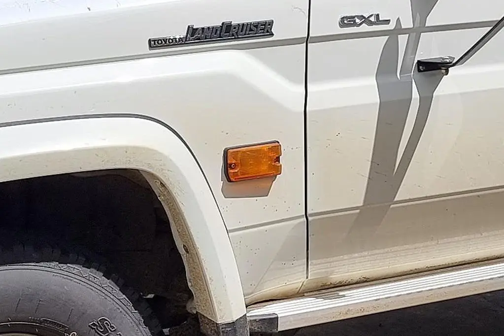 Toyota Genuine Turn Signal for Land Cruiser 70