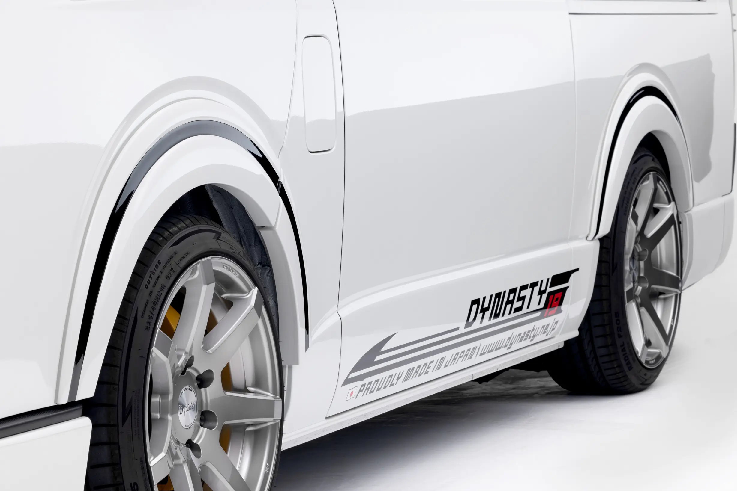 DYNASTY DESERT LINE ABS Over Fender for Hiace