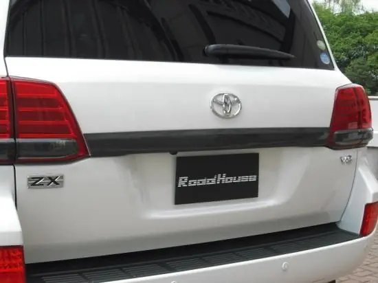 KADDIS Rear Garnish FRP for Toyota Land Cruiser 200