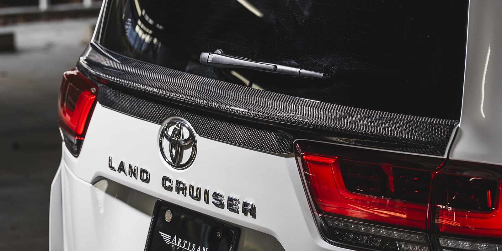 ARTISAN REAR GATE SPOILER for Toyota LAND CRUISER 300