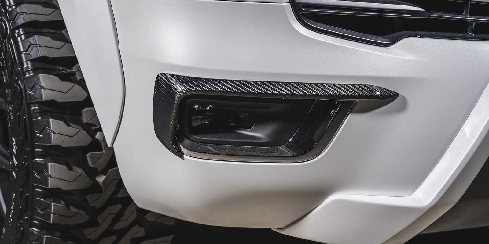 ARTISAN FRONT BUMPER GARNISH For Toyota LAND CRUISER 300