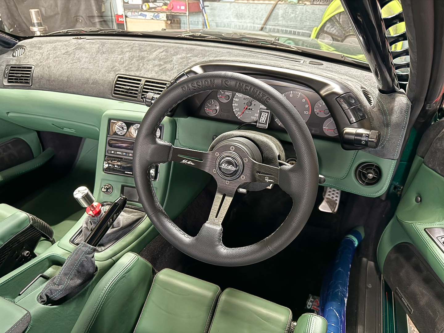 GARAGE ACTIVE (SS-ACTIVE) × RENOWN COLLABORATION STEERING WHEEL FOR NISSAN R32 GT-R