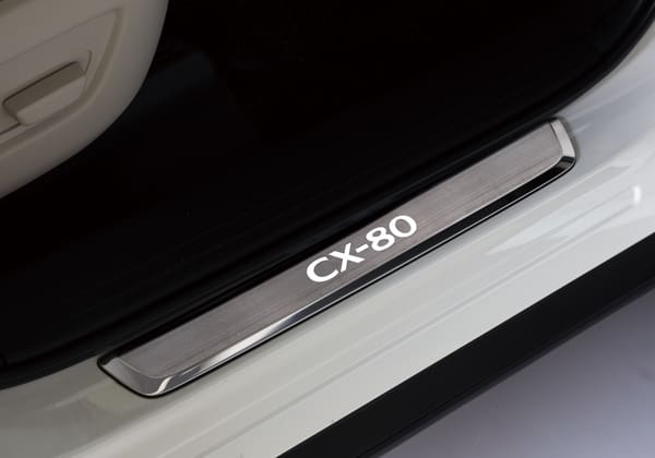 MAZDA GENUINE FRONT/REAR SCUFF PLATES WITH ILLUMINATION  FOR CX-80