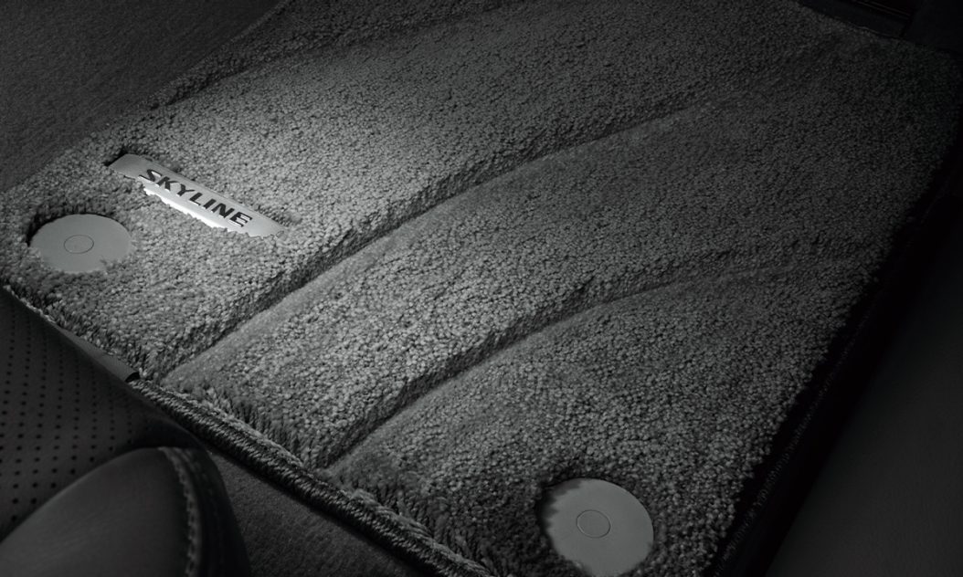 NISSAN GENUINE PREMIUM FLOOR CARPET FOR SKYLINE SEDAN