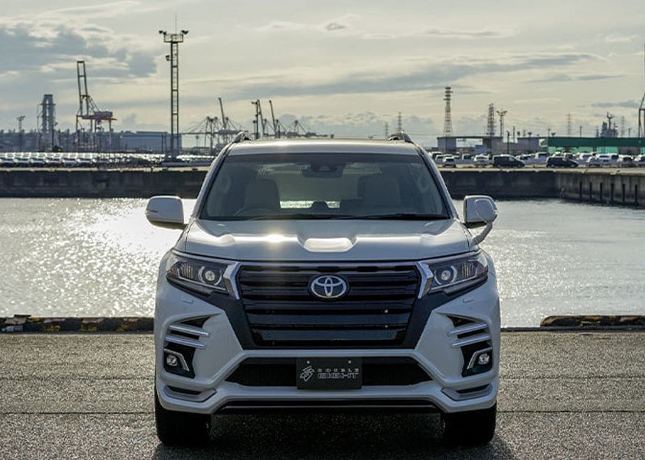 DOUBLE EIGHT BODY KIT FOR TOYOTA LAND CRUISER 150 BLACK EDITION