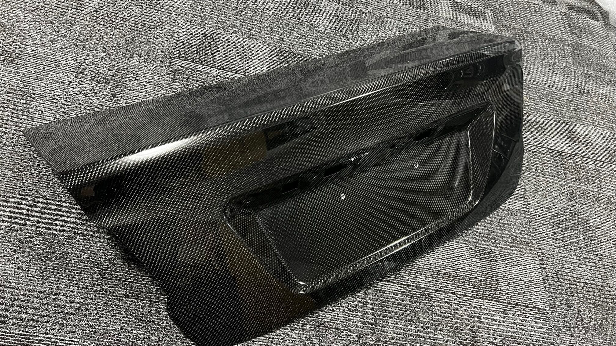 KONDO-ENGINEERING TAKUMI PROJECT HARD CARBON TRUNK FOR WRX STI / WRX S4