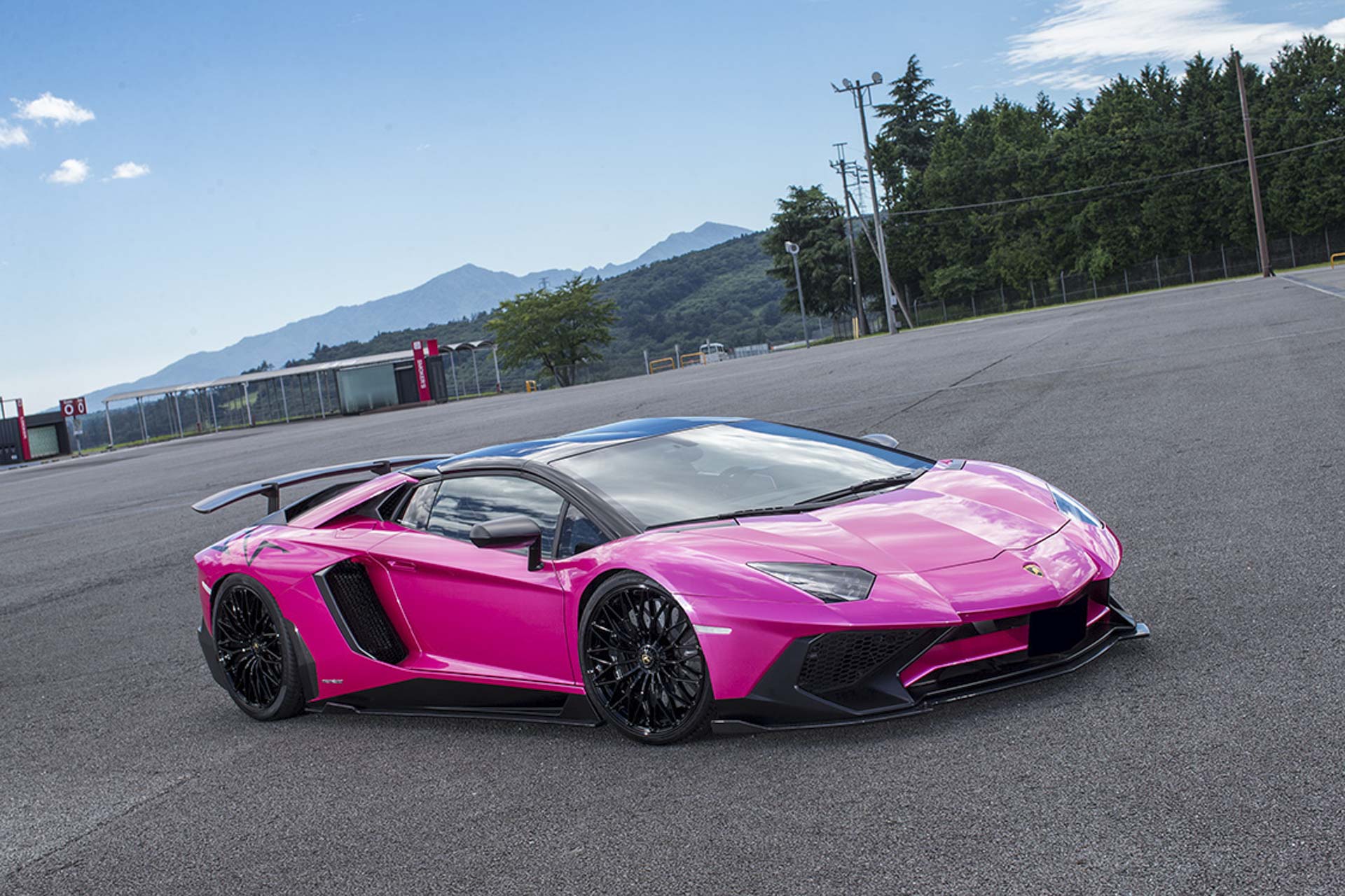 LB★PERFORMANCE COMPLETE BODY KIT FOR LAMBORGHINI AVENTADOR SV