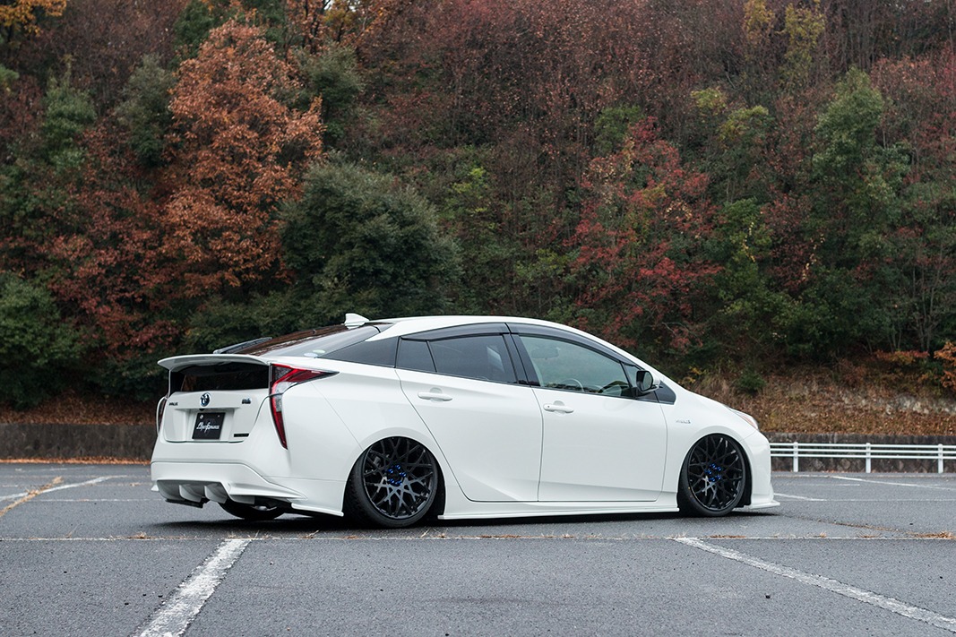 LIBERTY WALK LB★NATION COMPLETE BODY KIT FOR TOYOTA PRIUS 50